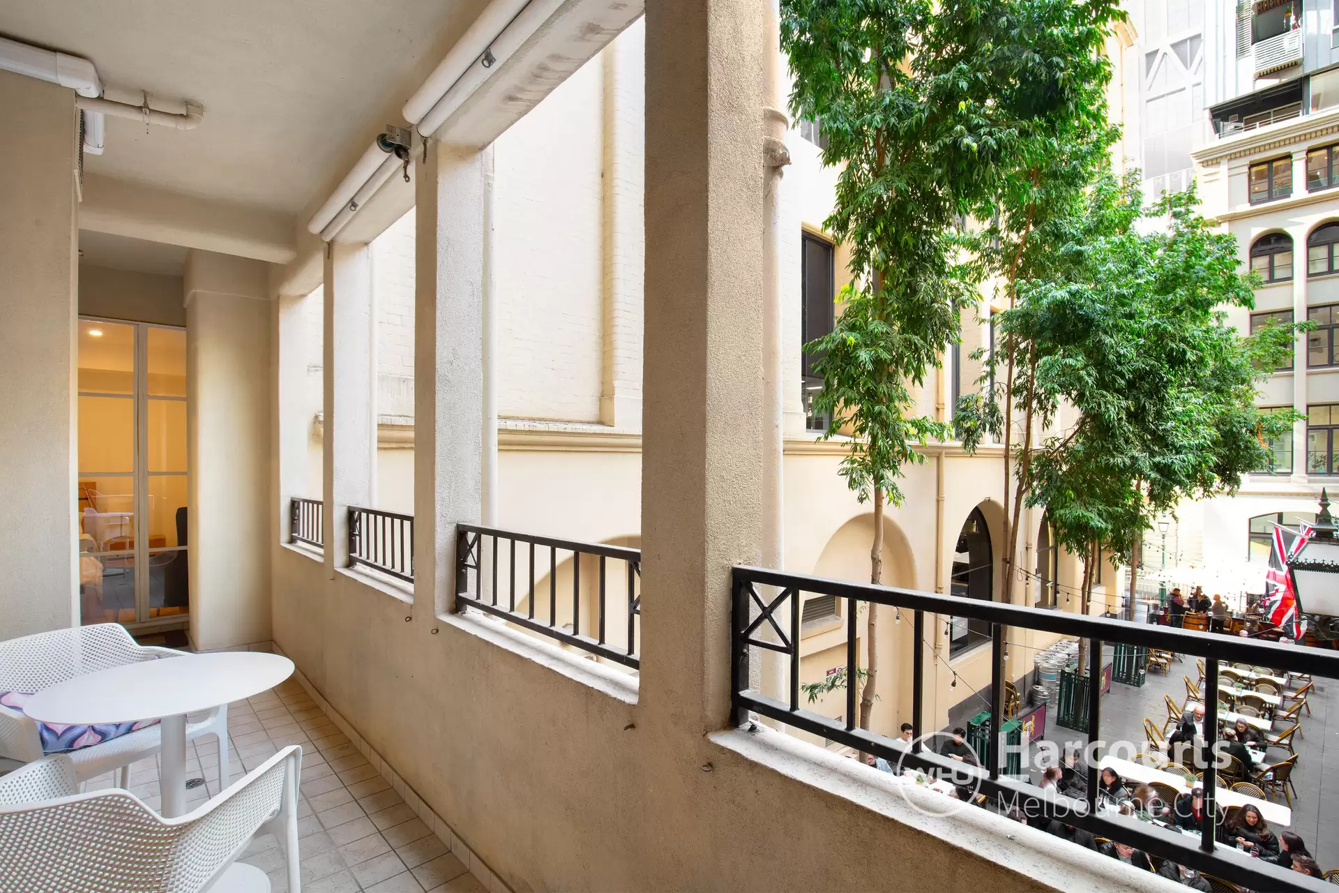 215/422 Collins Street, Melbourne Leased by Harcourts Melbourne City - image 1