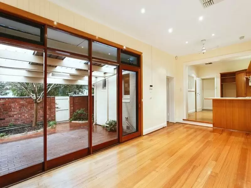 61 Thomas Street, Hampton Leased by Harcourts Melbourne City - image 3