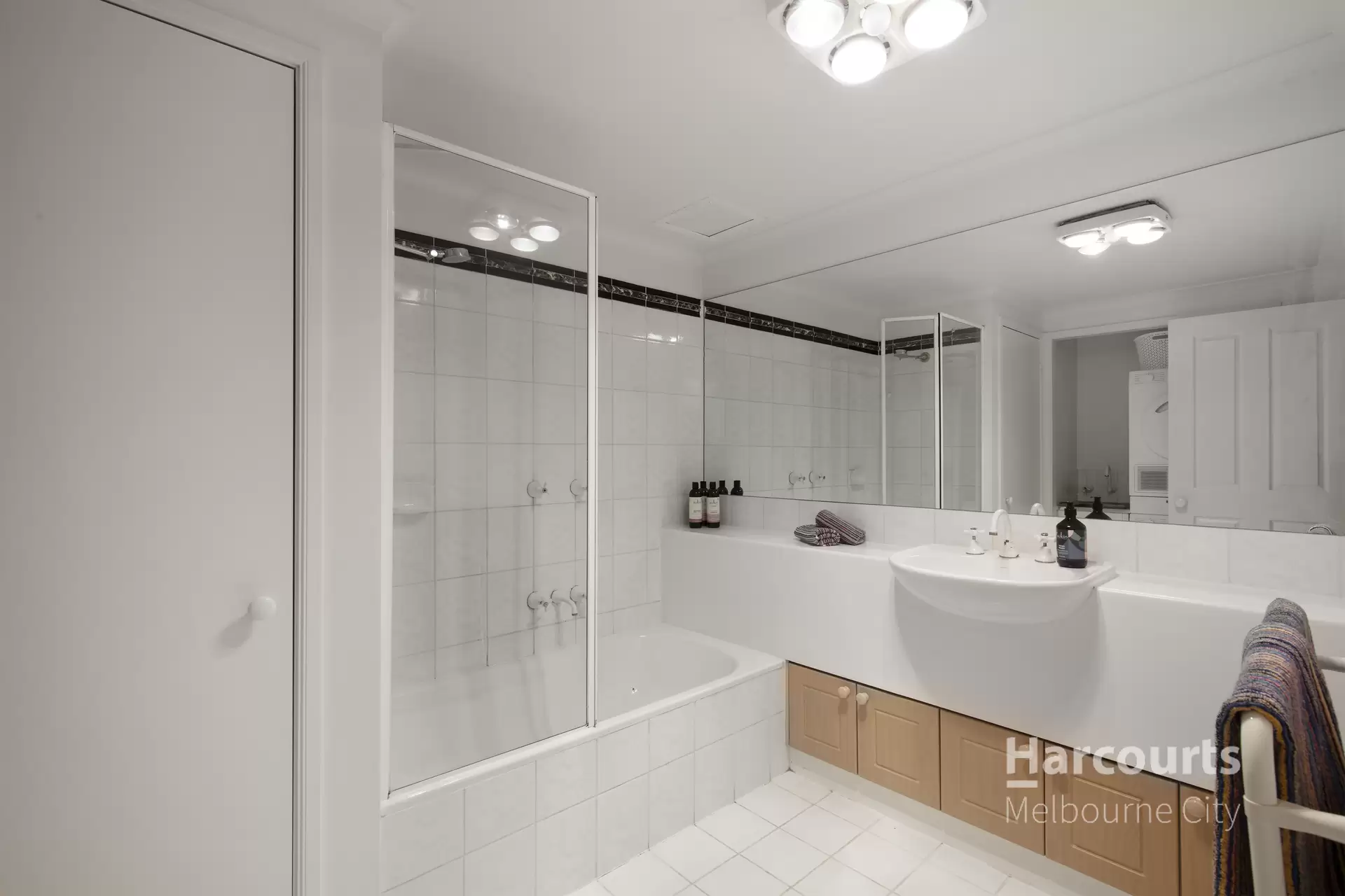 91/120 Sturt Street, Southbank Leased by Harcourts Melbourne City - image 1