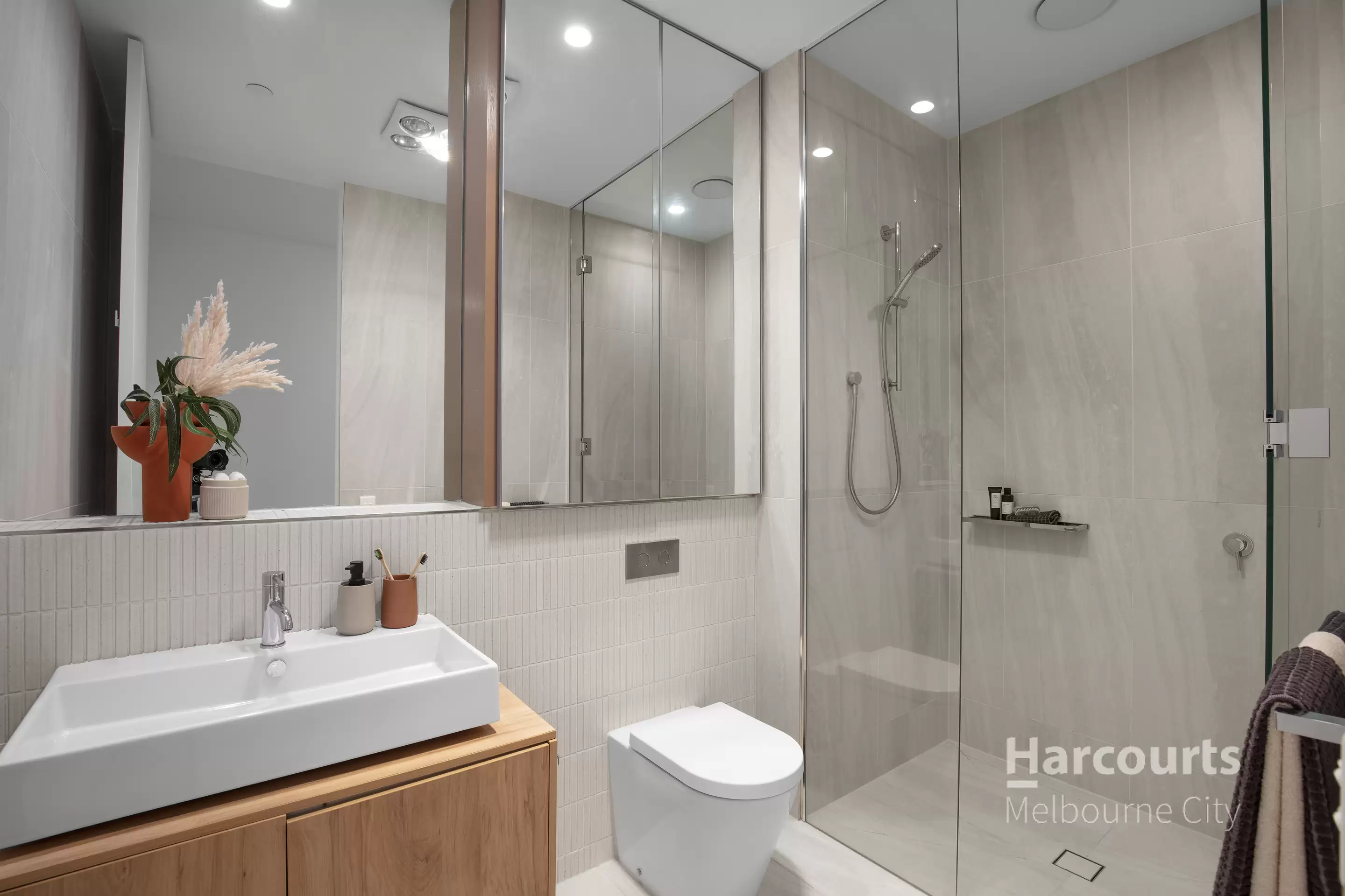 7001/160 Victoria Street, Carlton For Sale by Harcourts Melbourne City - image 10