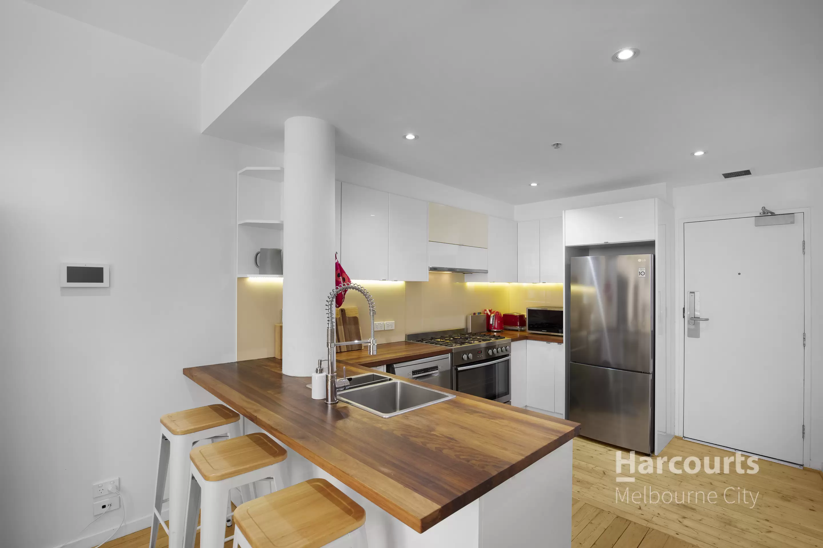 404/9 Degraves Street, Melbourne Leased by Harcourts Melbourne City - image 4