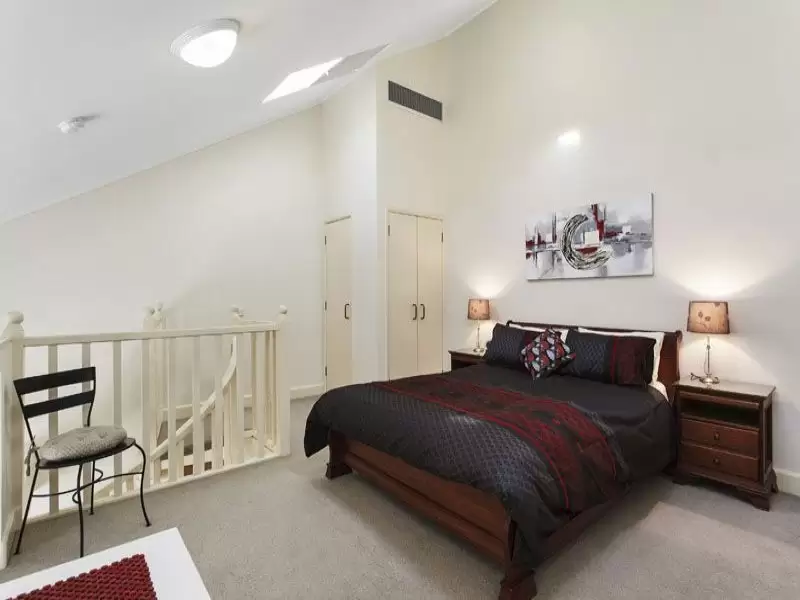 64A,211 Wellington Parade South, East Melbourne Leased by Harcourts Melbourne City - image 2