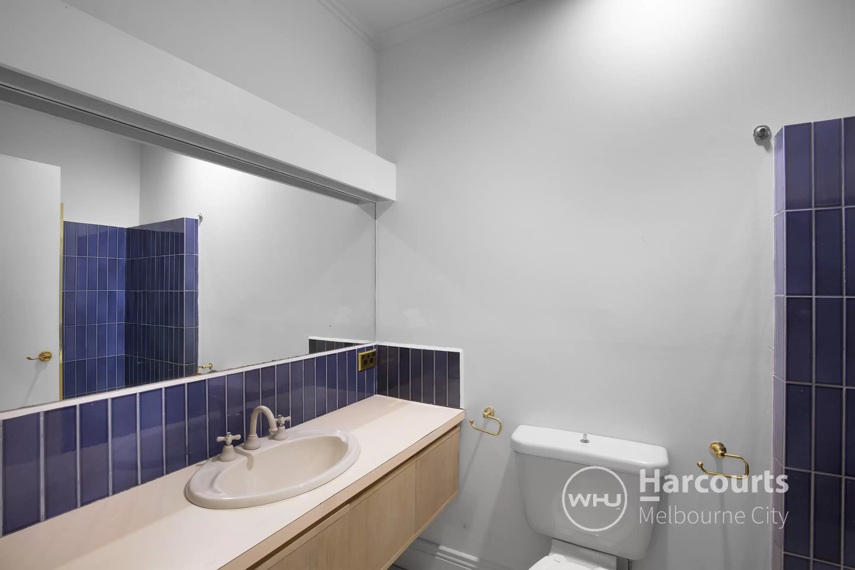 56 Hayward Lane, Melbourne Sold by Harcourts Melbourne City - image 13