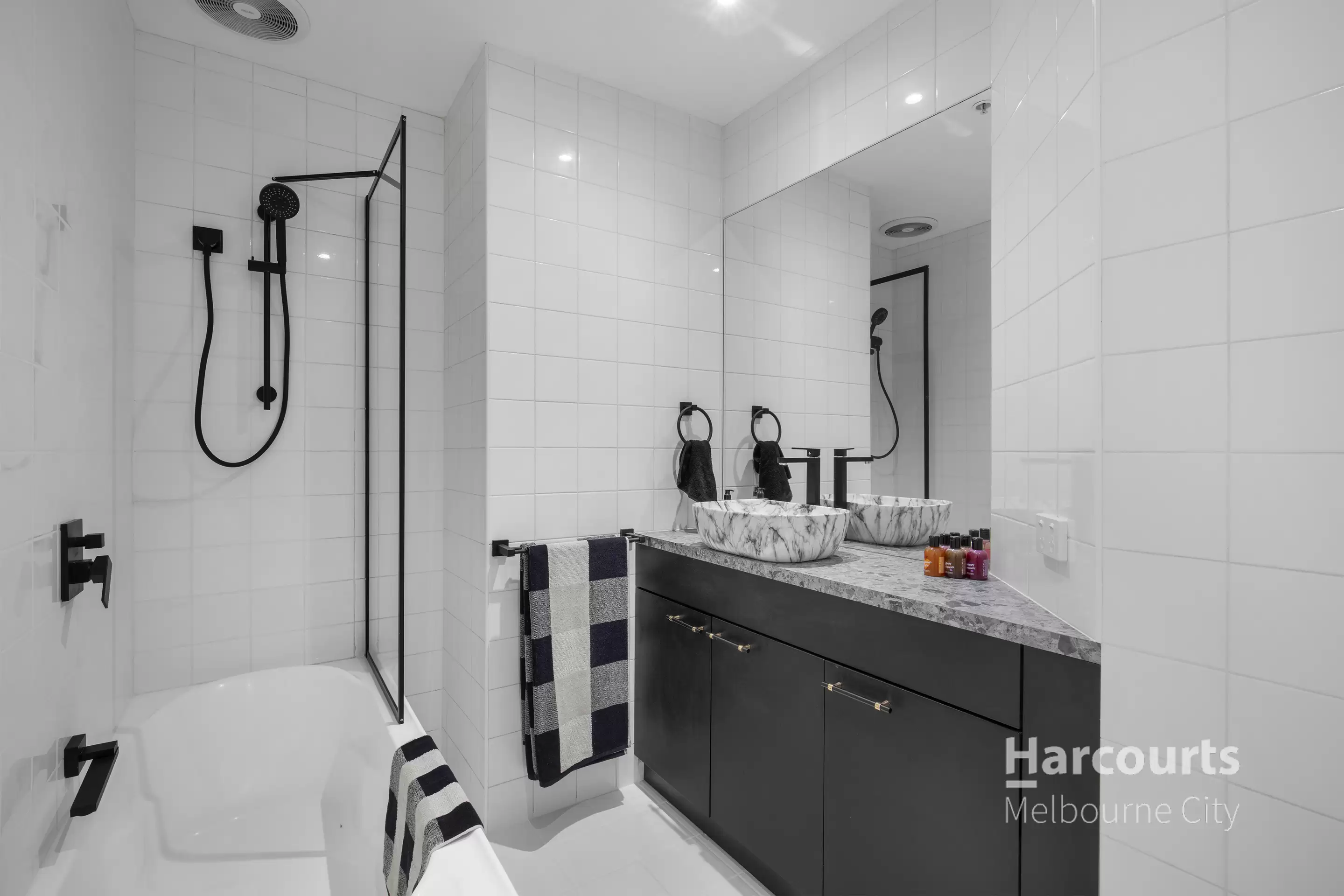 304/260 Little Collins Street, Melbourne Leased by Harcourts Melbourne City - image 6
