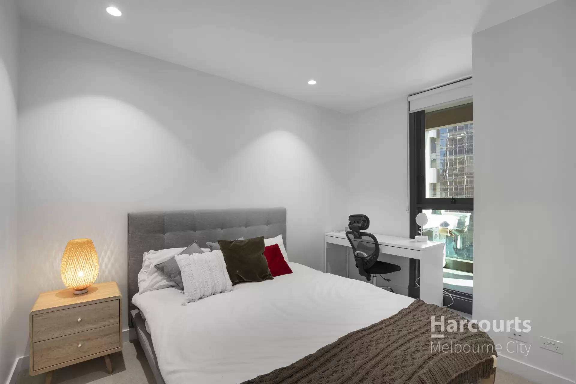2103/285 La Trobe Street, Melbourne Leased by Harcourts Melbourne City - image 1