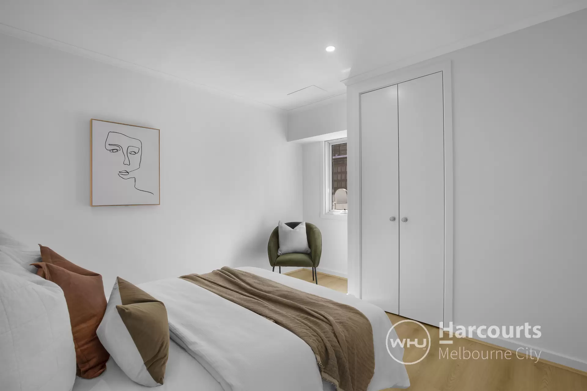 1118/422 Collins Street, Melbourne Sold by Harcourts Melbourne City - image 1