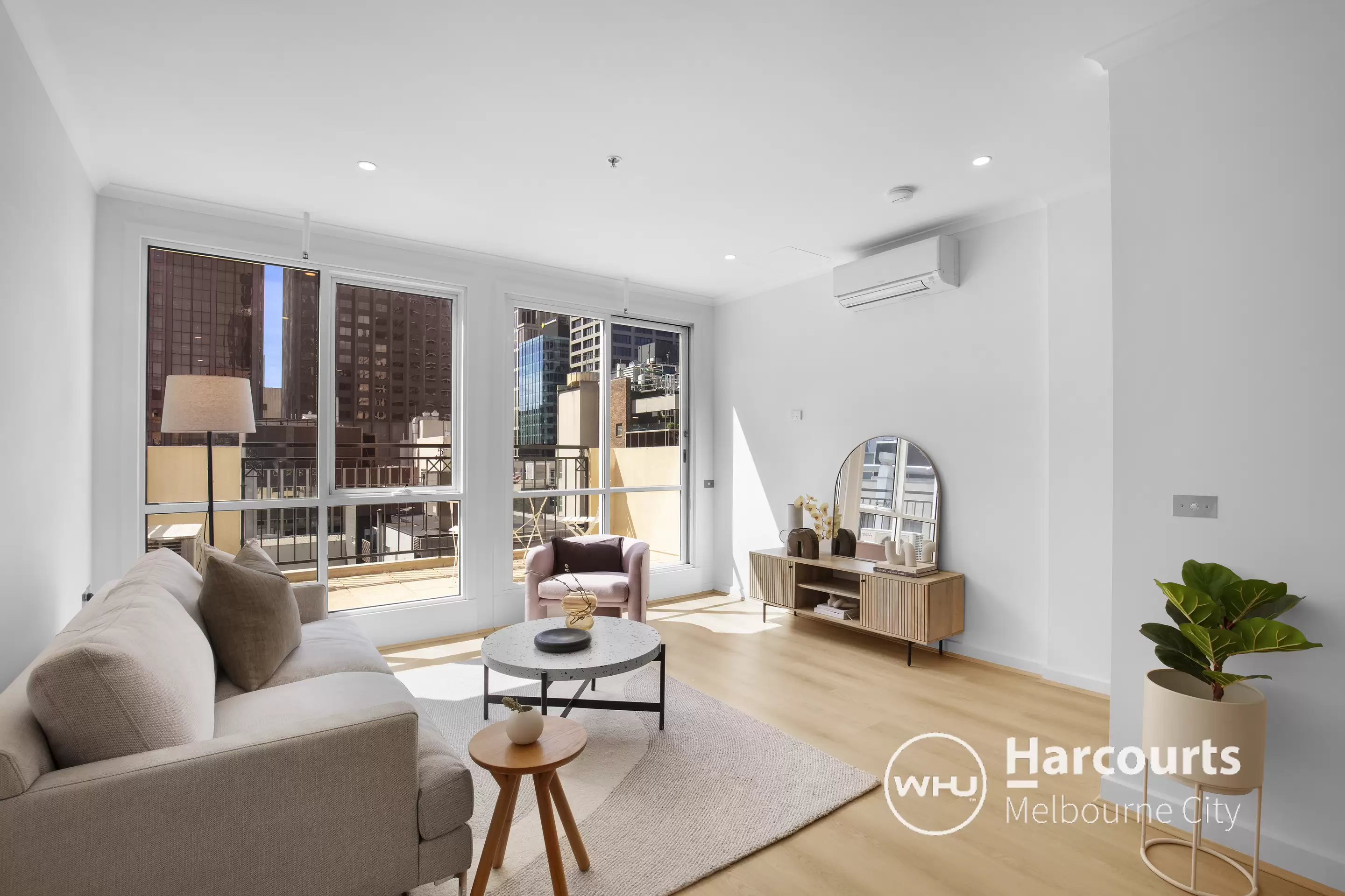 1118/422 Collins Street, Melbourne Sold by Harcourts Melbourne City - image 3