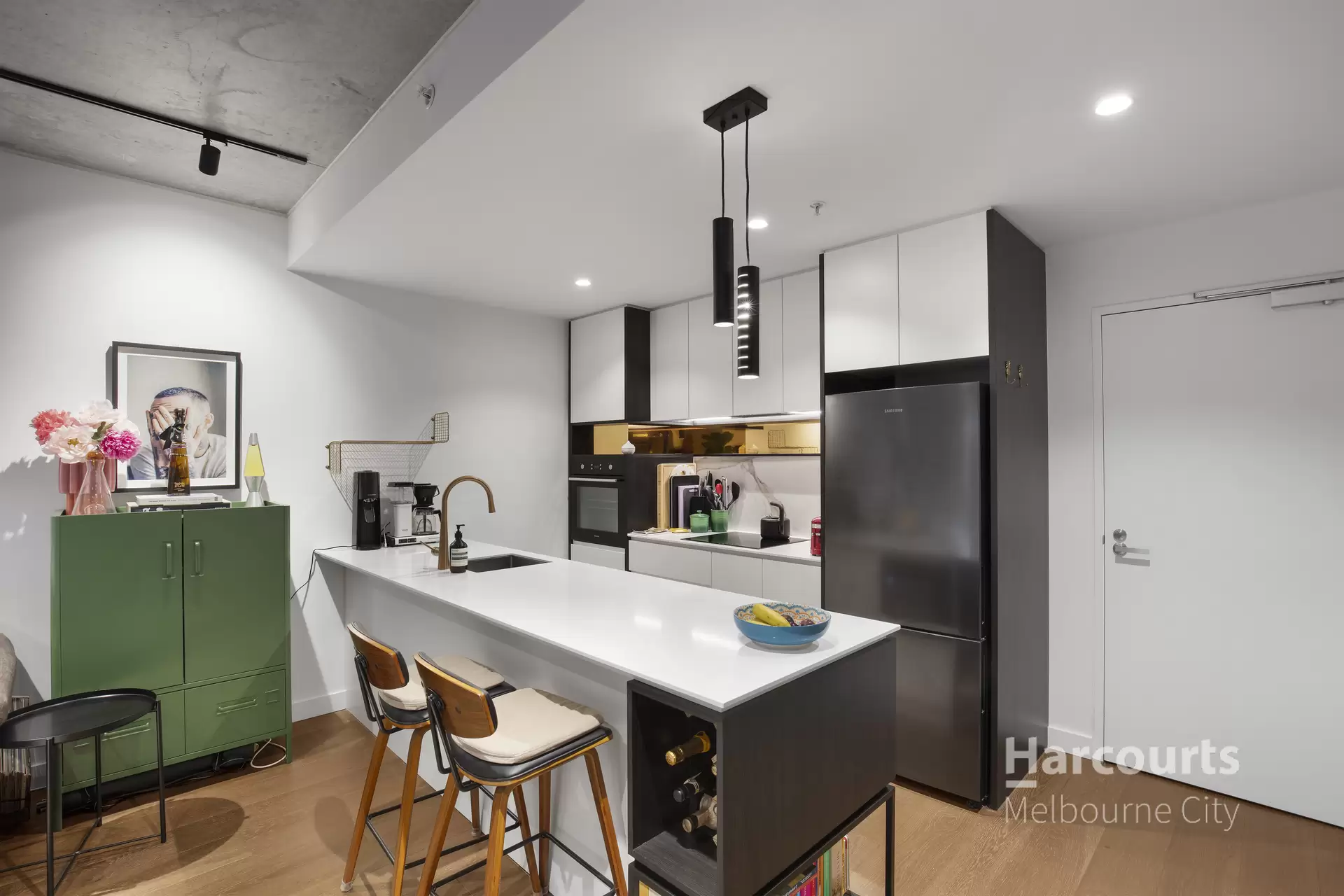 1005/154 Cremorne Street, Cremorne Leased by Harcourts Melbourne City - image 1