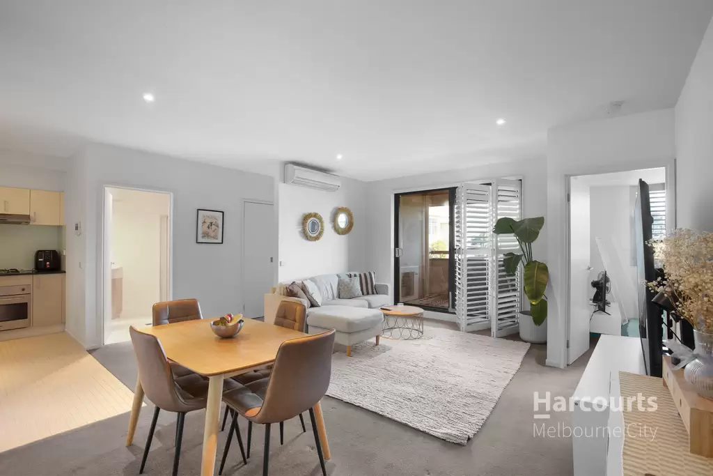 29/174 Esplanade East, Port Melbourne Leased by Harcourts Melbourne City