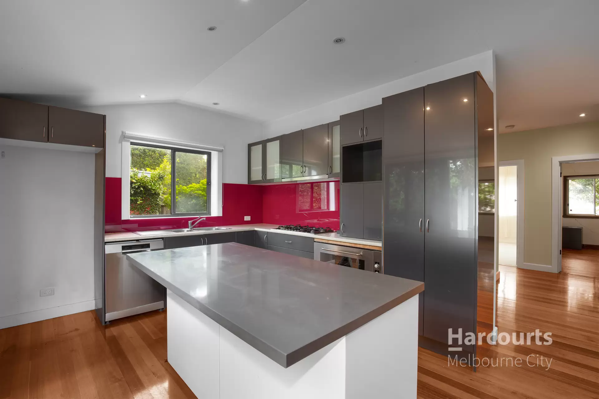 14/22-24 Kingsley Street, Elwood Leased by Harcourts Melbourne City - image 1