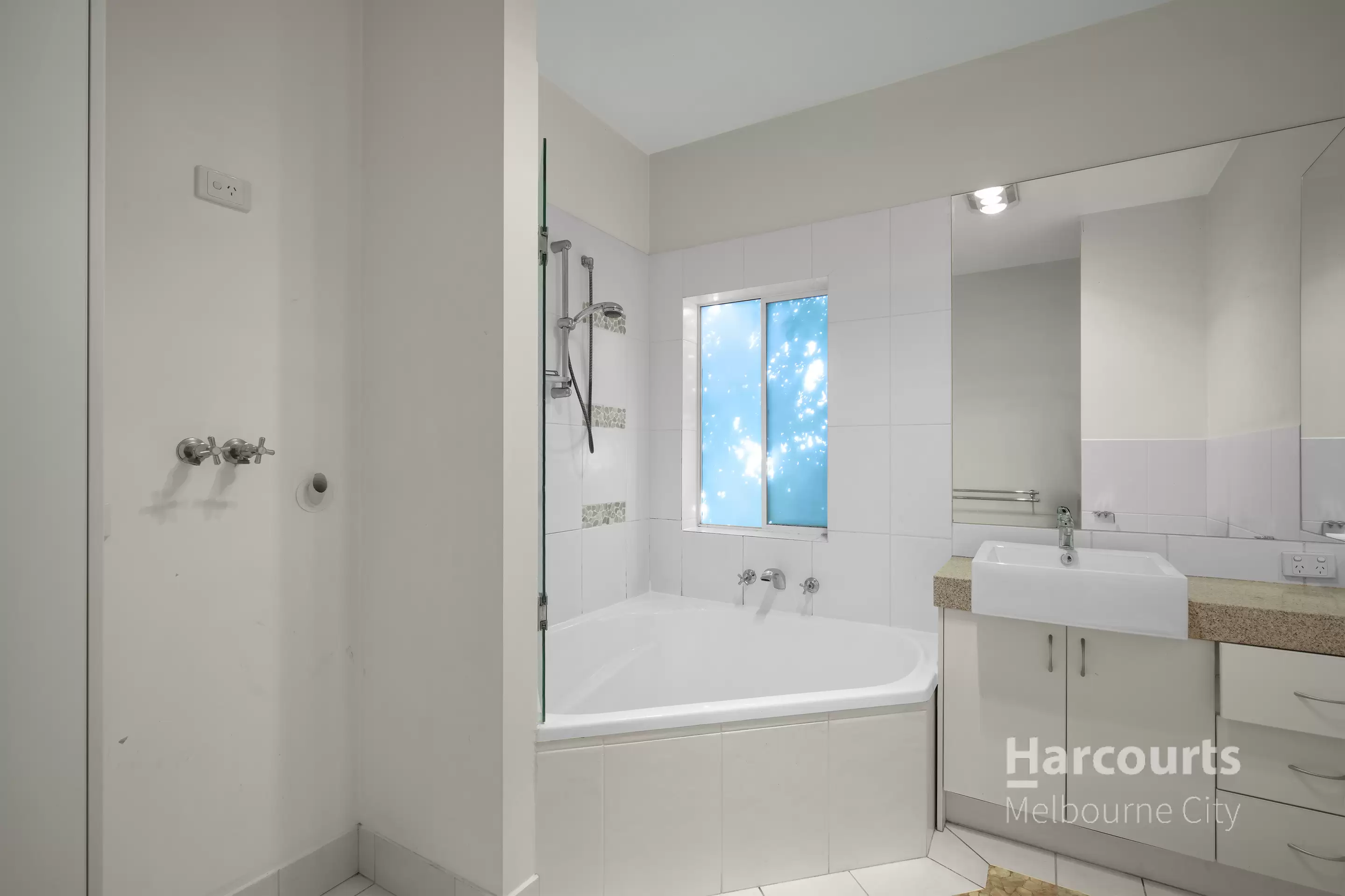 14/22-24 Kingsley Street, Elwood Leased by Harcourts Melbourne City - image 4