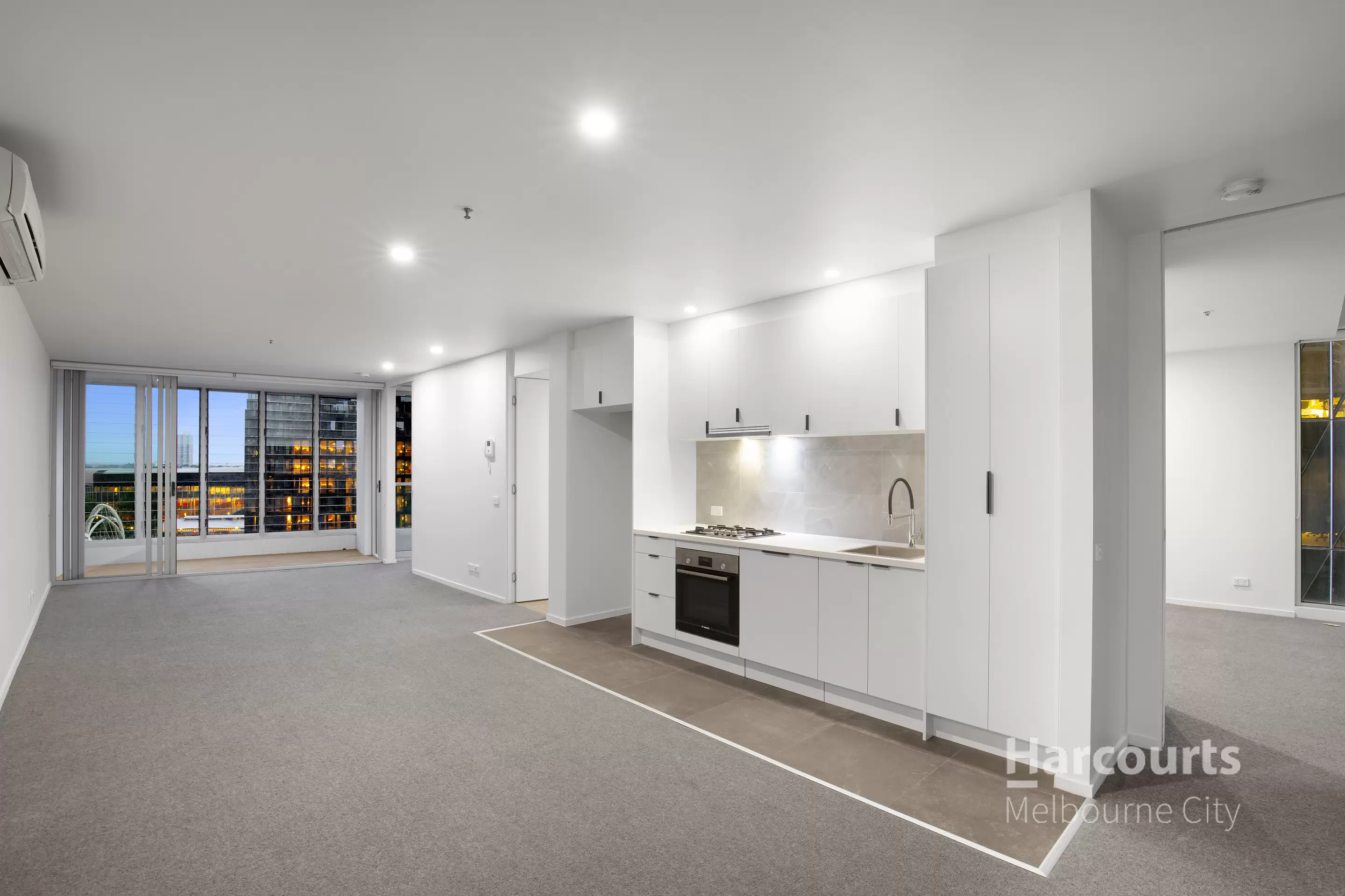 901/8 McCrae Street, Docklands Leased by Harcourts Melbourne City - image 4