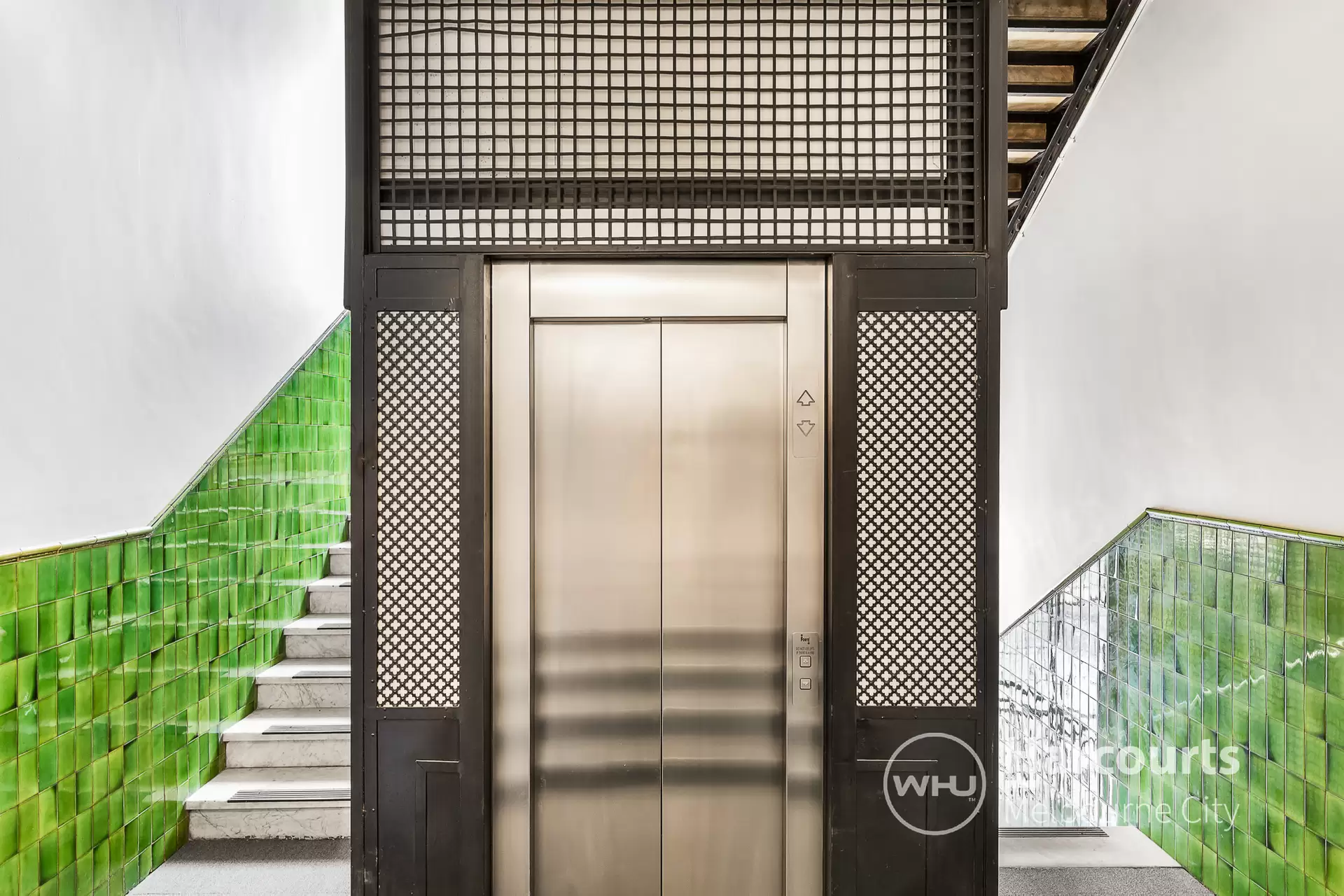 23/243 Collins Street, Melbourne Sold by Harcourts Melbourne City - image 1