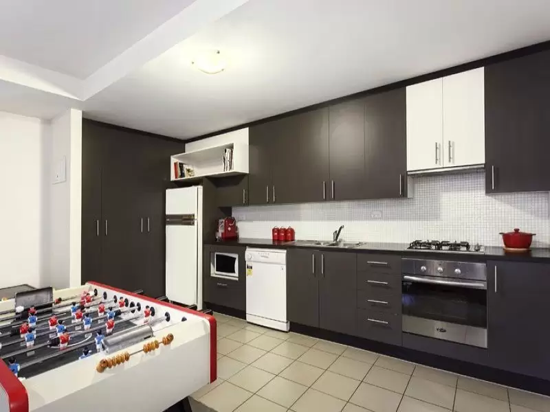 208/11 Hoddle Street, Collingwood Leased by Harcourts Melbourne City - image 1
