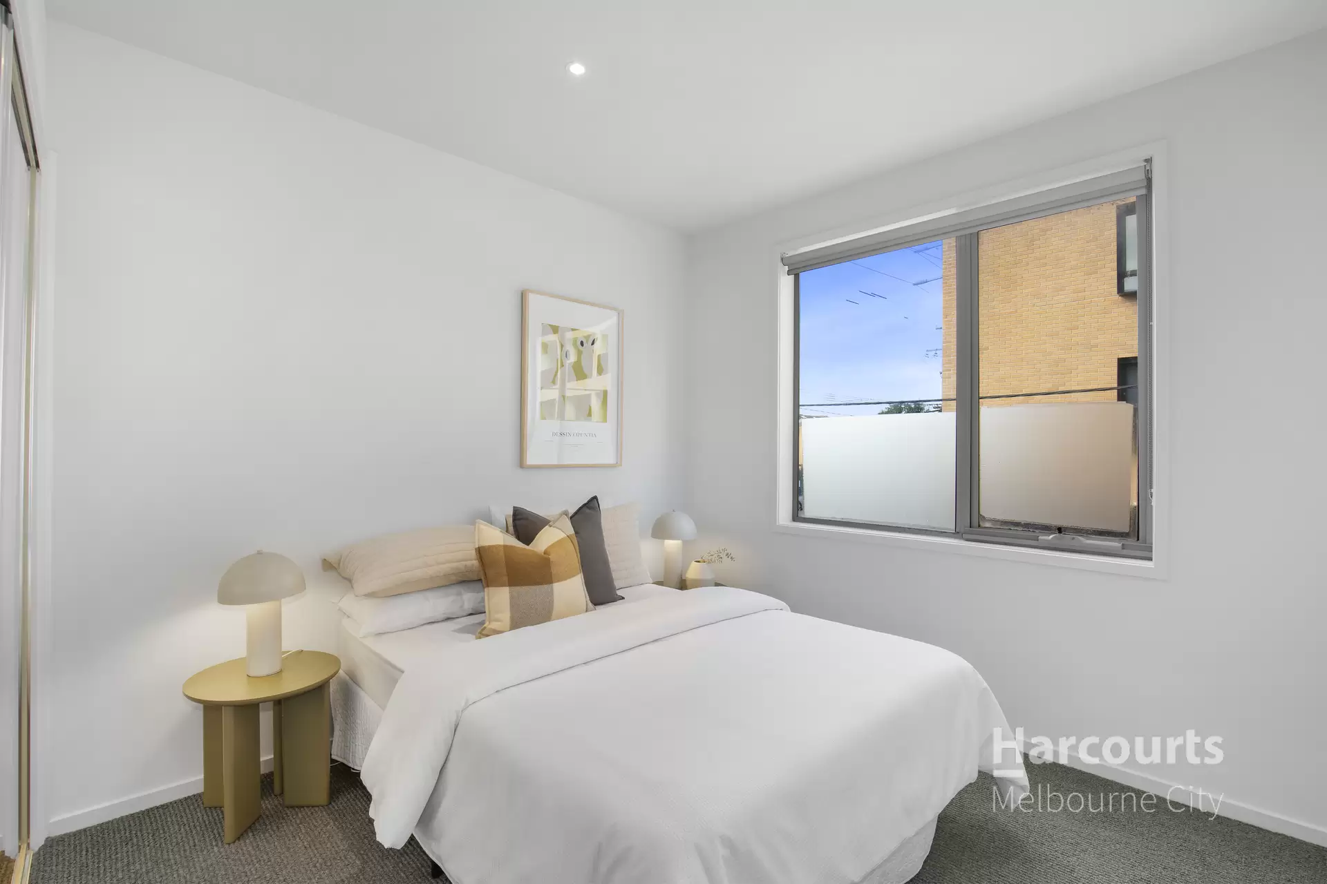 2/208 Albion Street, Brunswick Sold by Harcourts Melbourne City - image 1