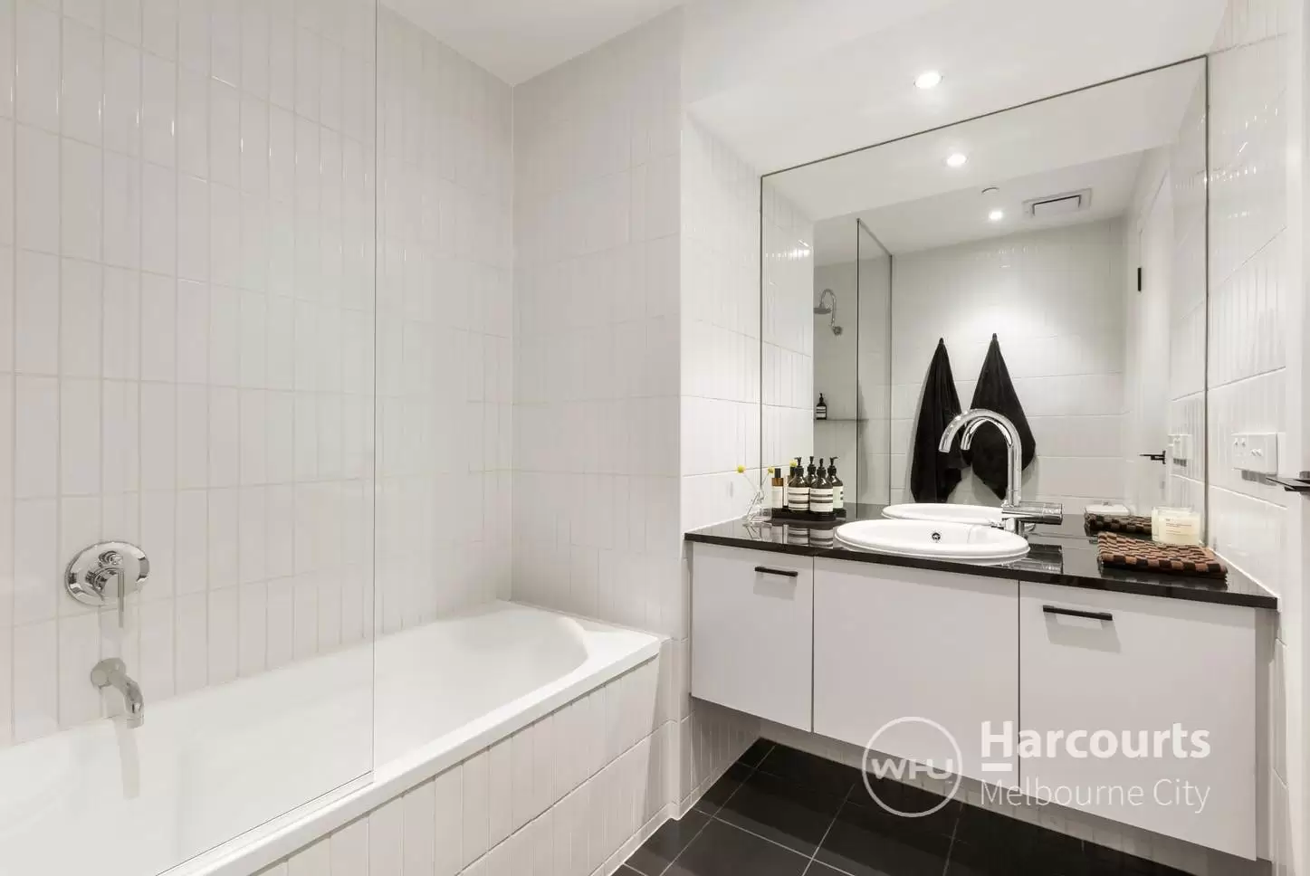 602/220 Commercial Road, Prahran Leased by Harcourts Melbourne City - image 9