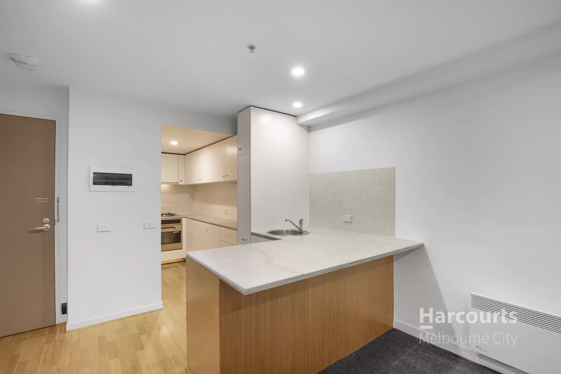 108/166 Wellington Parade, East Melbourne Leased by Harcourts Melbourne City - image 1