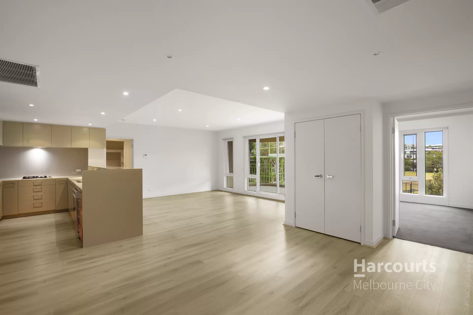 13/15 Liardet Street, Port Melbourne Leased by Harcourts Melbourne City - image 1