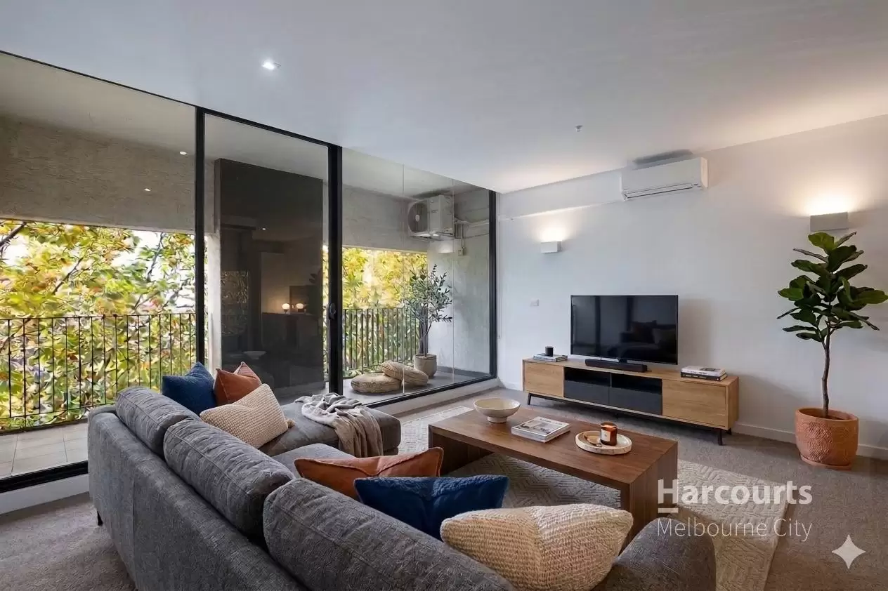 215/63 Acland Street, St Kilda Leased by Harcourts Melbourne City - image 2