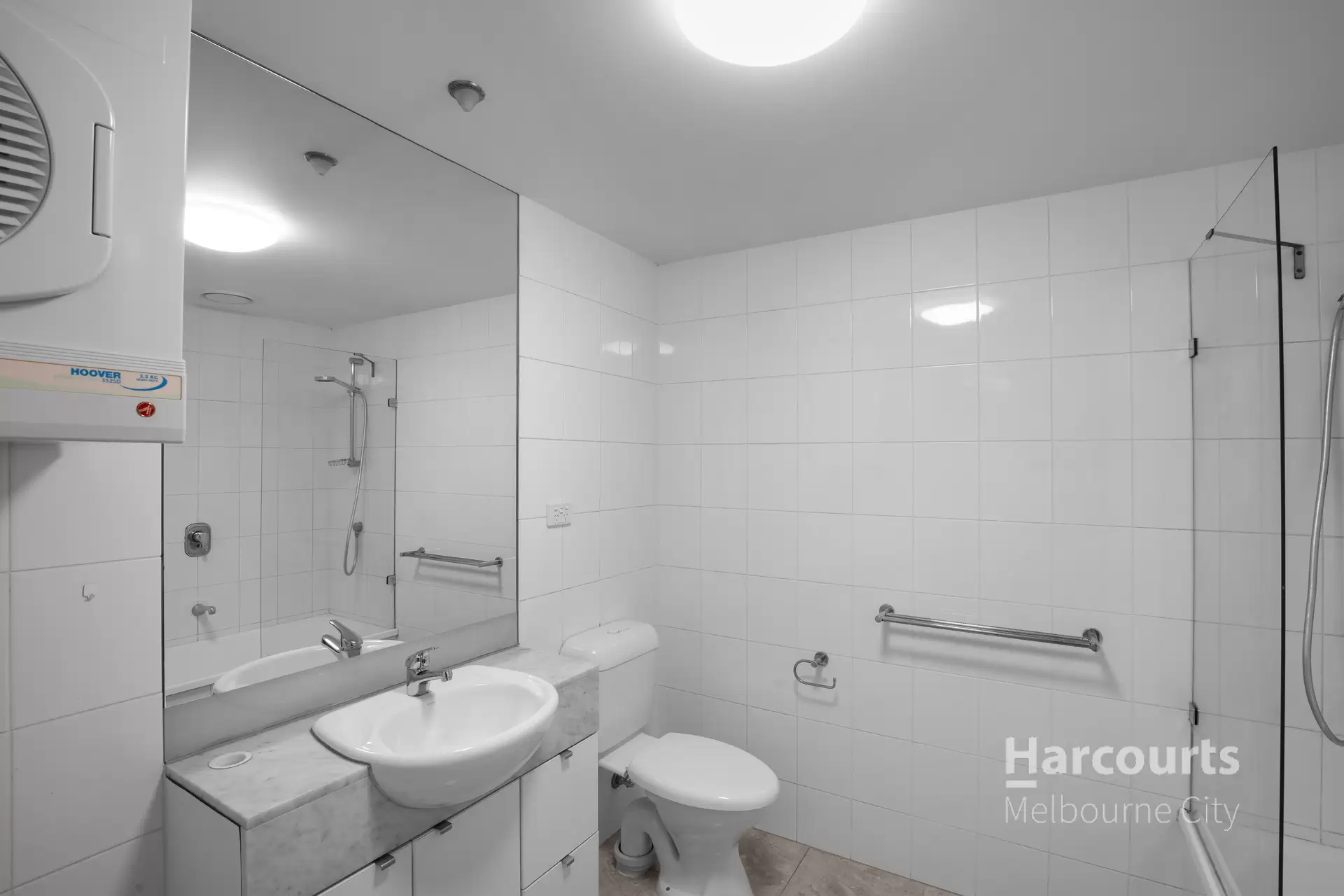 39/100 Kavanagh Street, Southbank Leased by Harcourts Melbourne City - image 1