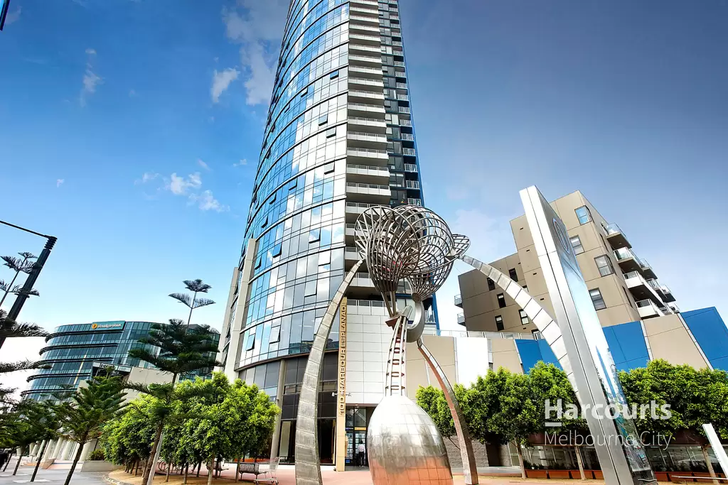 515/100 Harbour Esplanade, Docklands Leased by Harcourts Melbourne City