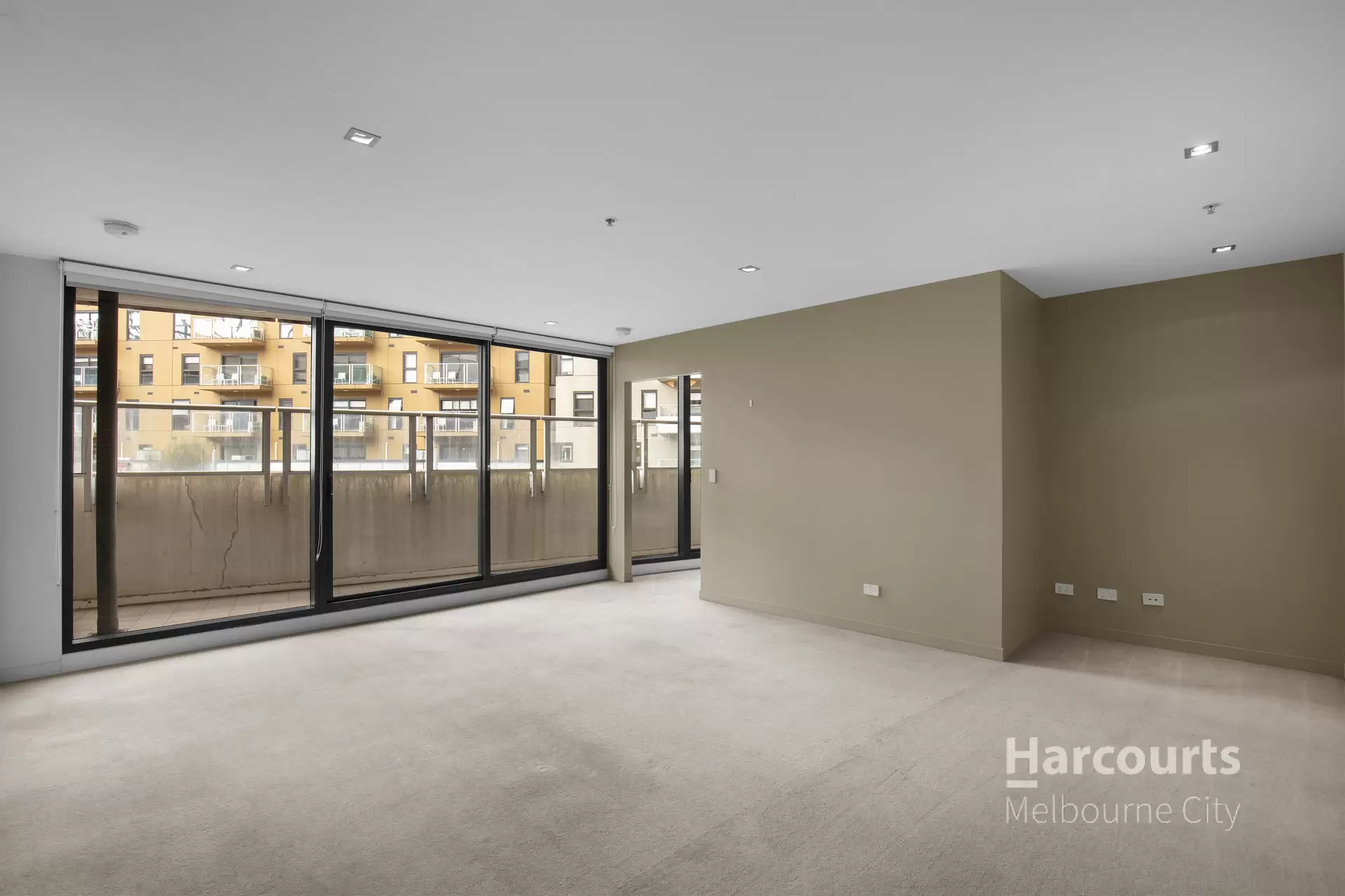 515/100 Harbour Esplanade, Docklands Leased by Harcourts Melbourne City - image 1