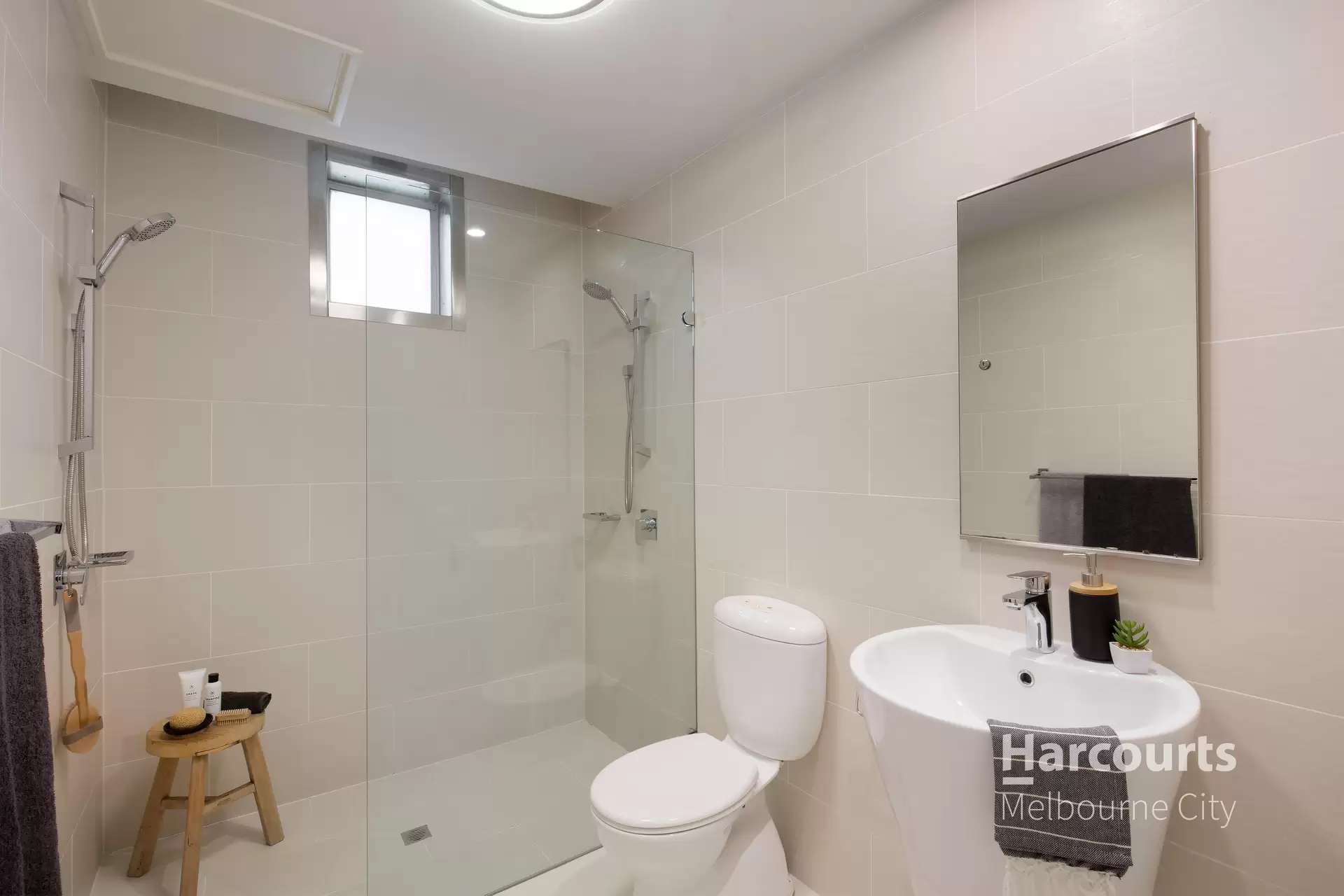 3/43 Rosslyn Street, West Melbourne Leased by Harcourts Melbourne City - image 1