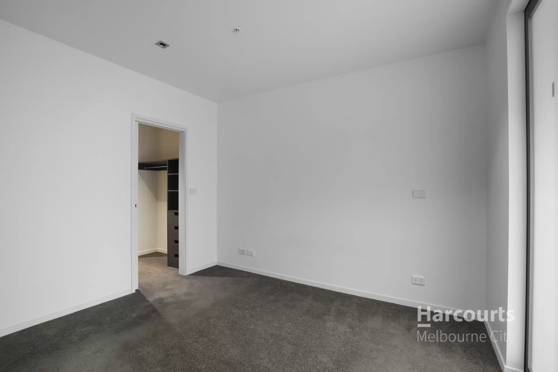 1010/68 La Trobe Street, Melbourne Leased by Harcourts Melbourne City - image 1