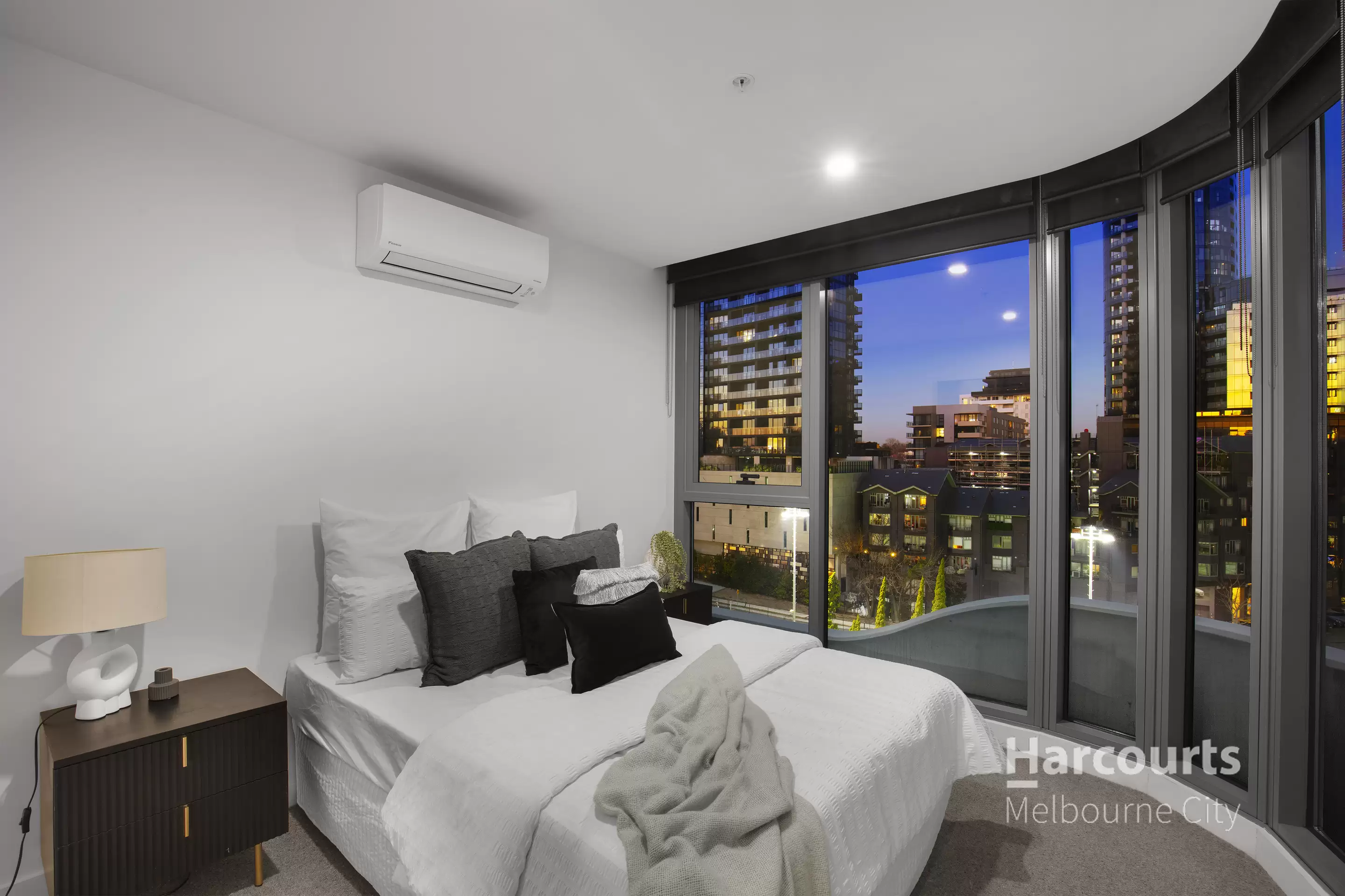 707/42-48 Claremont Street, South Yarra For Sale by Harcourts Melbourne City - image 4