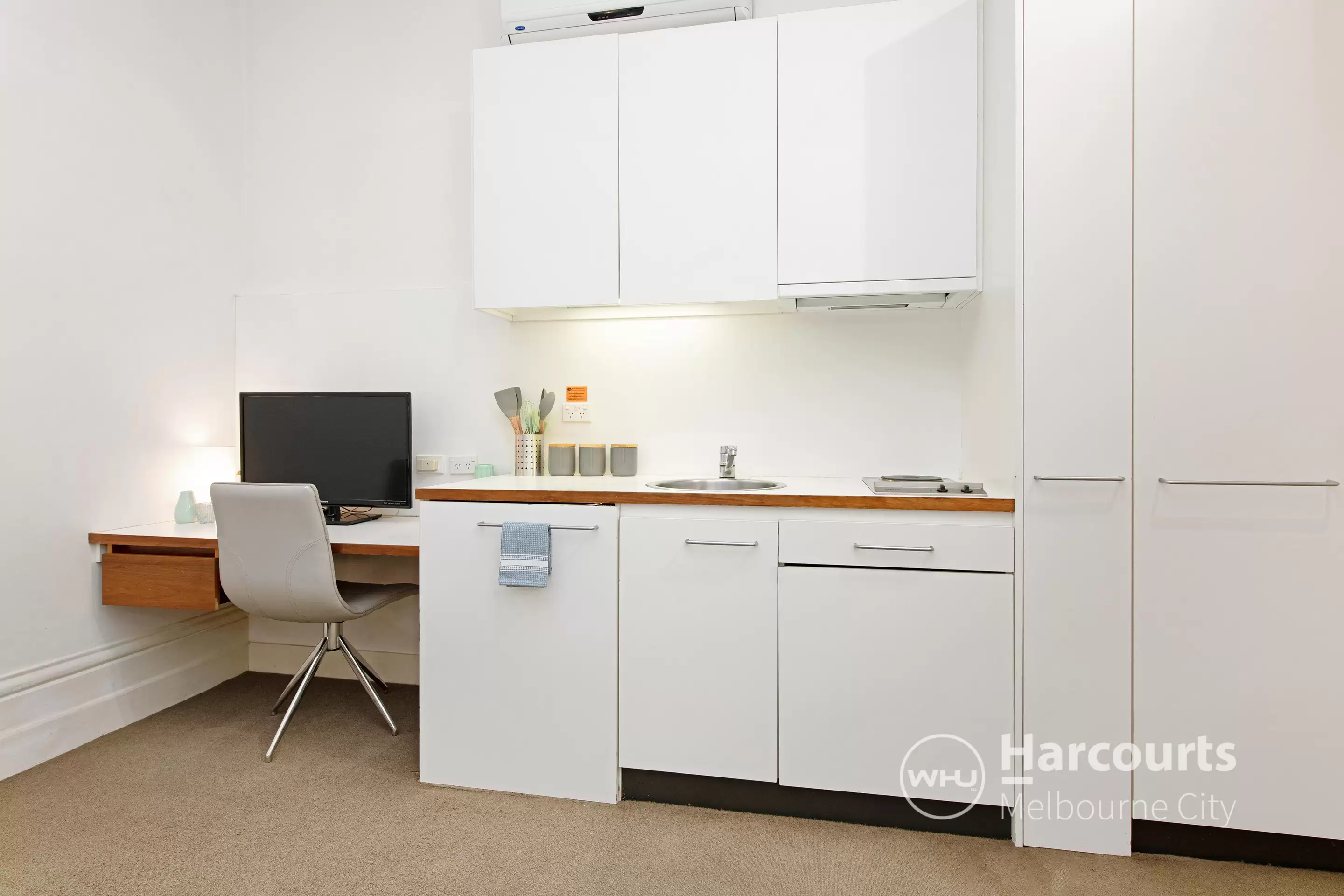 205/18-20 Bank Place, Melbourne For Lease by Harcourts Melbourne City - image 2