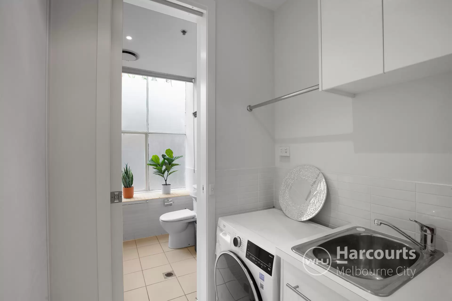 102/243 Collins Street, Melbourne Leased by Harcourts Melbourne City - image 1