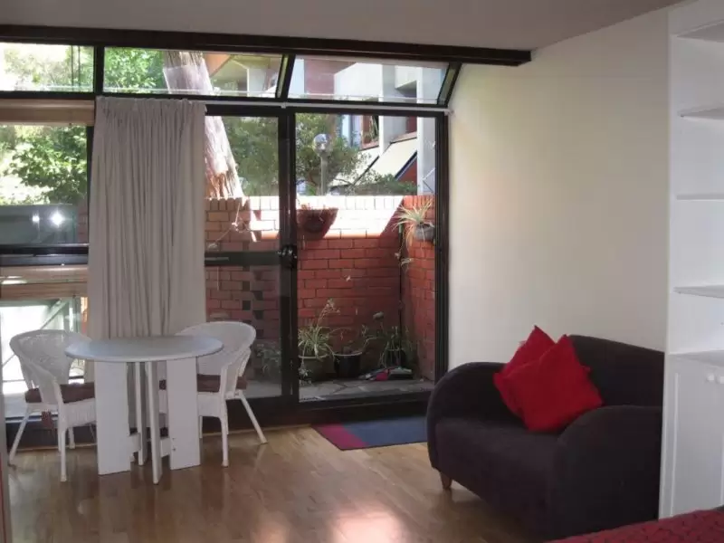 B11,335 Abbotsford Street, North Melbourne Leased by Harcourts Melbourne City - image 3