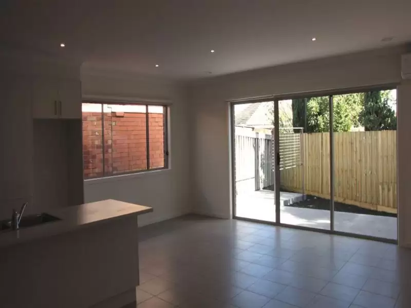 5 Oldfield Street, Sunshine West Leased by Harcourts Melbourne City - image 5