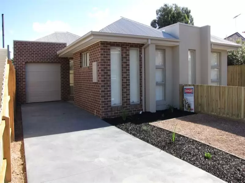 5 Oldfield Street, Sunshine West Leased by Harcourts Melbourne City - image 1