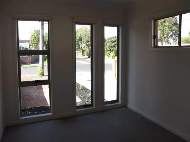 5A Oldfield Street, Sunshine West Leased by Harcourts Melbourne City - image 4