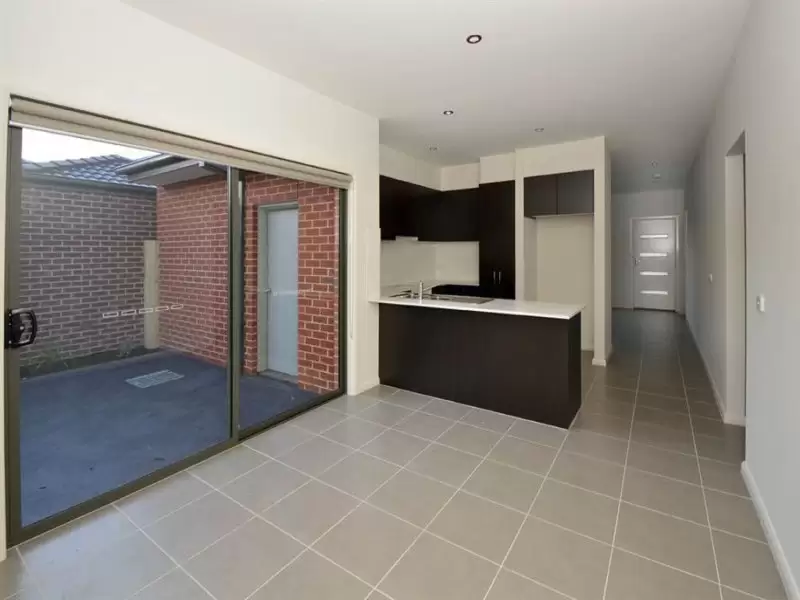 1/19 Rockbank Road, Ardeer Leased by Harcourts Melbourne City - image 2