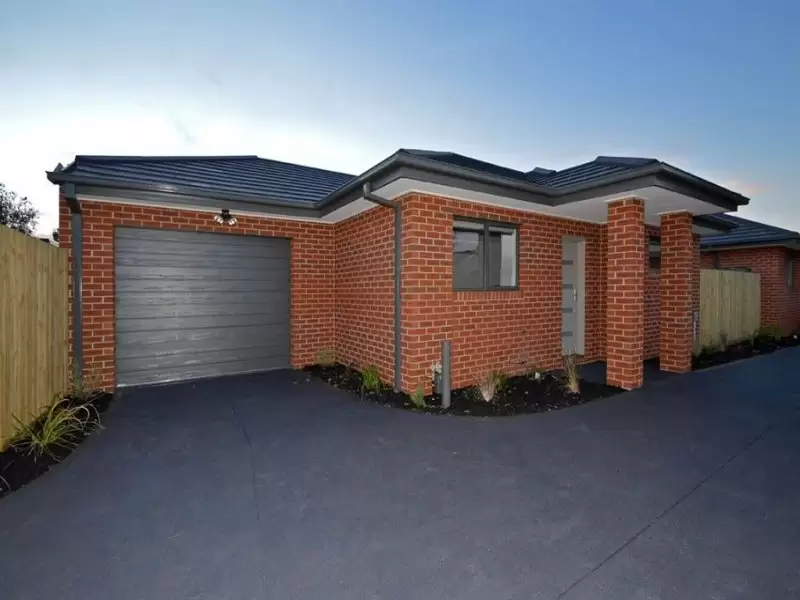 2/19 Rockbank Road, Ardeer Leased by Harcourts Melbourne City - image 1