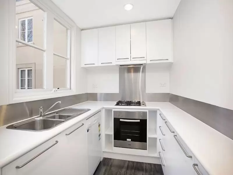 39/1 Wellington Crescent, East Melbourne Leased by Harcourts Melbourne City - image 3