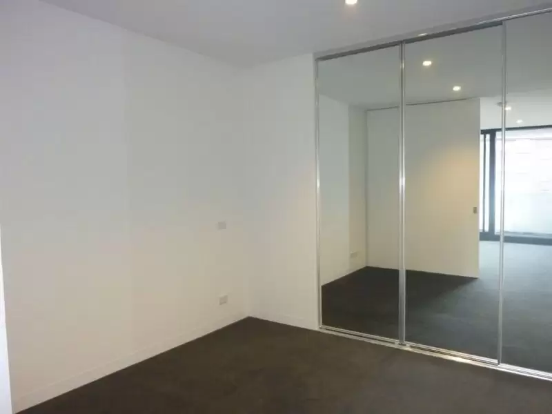 210/247 Racecourse Road, Kensington Leased by Harcourts Melbourne City - image 4