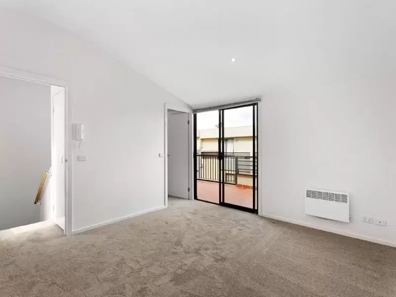 1/60 Budd Street, Collingwood Leased by Harcourts Melbourne City - image 4