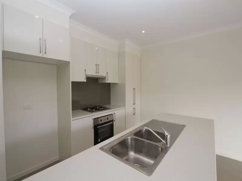 13 Berry Street, Sunshine North Leased by Harcourts Melbourne City - image 3