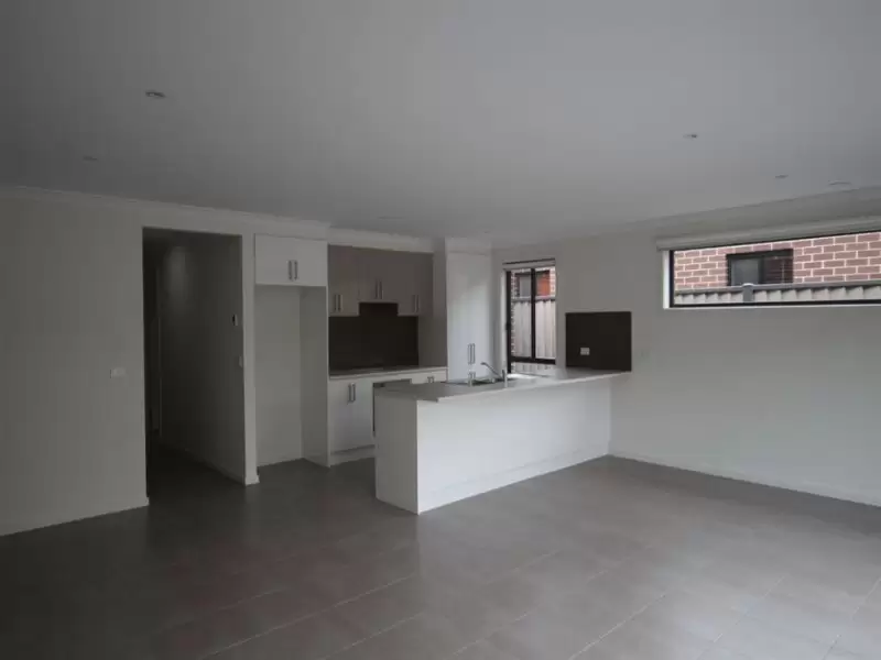 7 Sophia Street, Sunshine West Leased by Harcourts Melbourne City - image 1
