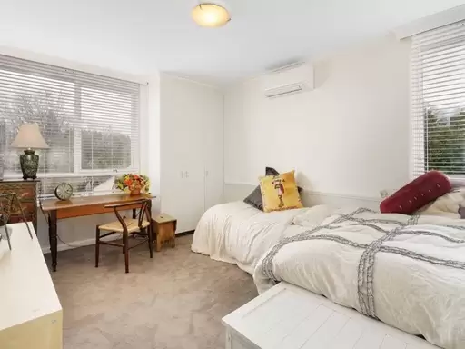 207/25 Hotham Street, East Melbourne Leased by Harcourts Melbourne City