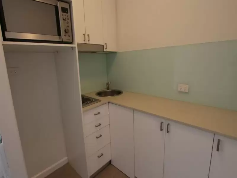 106/25 Hotham Street, East Melbourne Leased by Harcourts Melbourne City - image 3