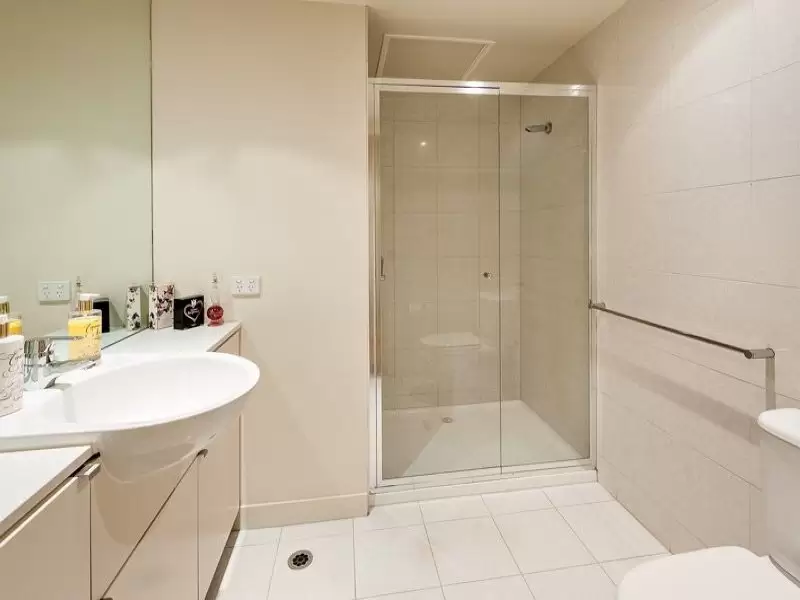 808/80 Clarendon Street, Southbank Leased by Harcourts Melbourne City - image 7