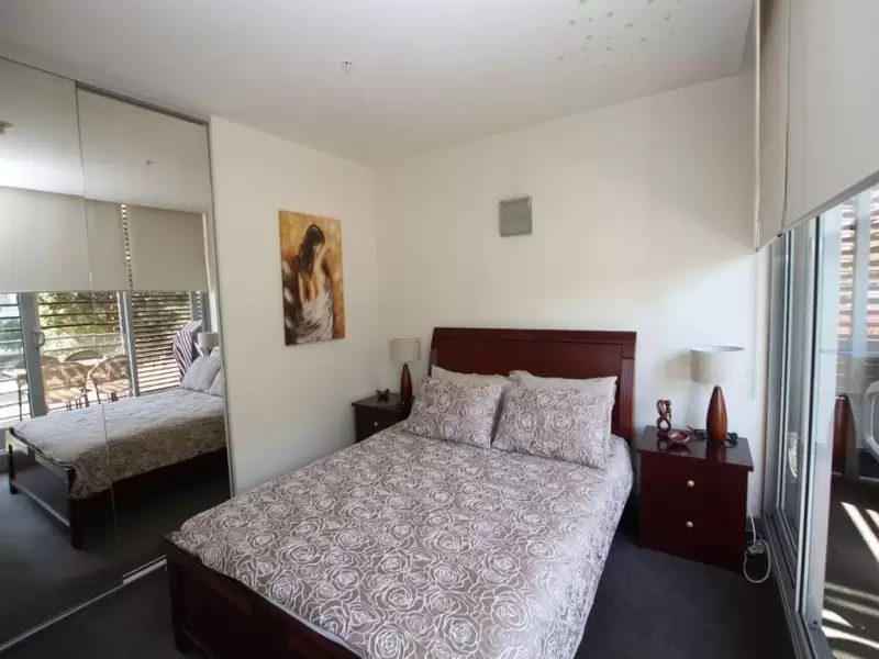 105/1 Danks Street West, Port Melbourne Leased by Harcourts Melbourne City - image 4