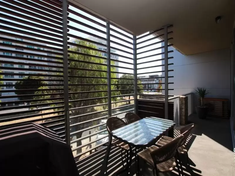 105/1 Danks Street West, Port Melbourne Leased by Harcourts Melbourne City - image 3