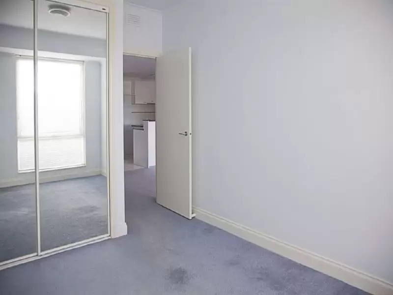 9/632 St Kilda Road, Melbourne Leased by Harcourts Melbourne City - image 3