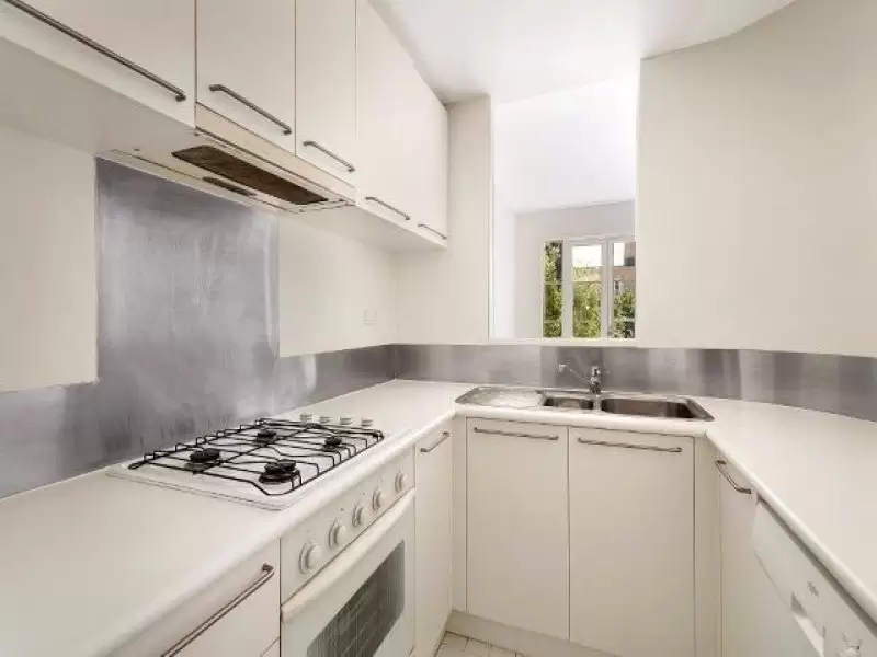 28/1 Wellington Crescent, East Melbourne Leased by Harcourts Melbourne City - image 1
