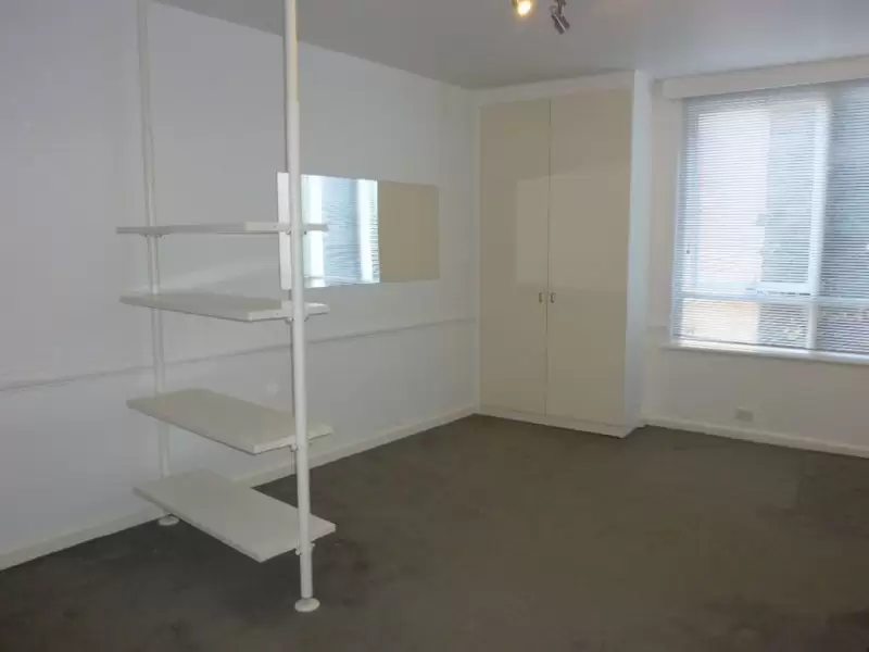 110/25 Hotham Street, East Melbourne Leased by Harcourts Melbourne City - image 1
